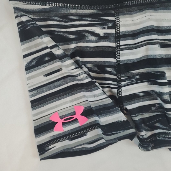Girls active shorts BUNDLE OF 2 Nike Under Armour - Picture 10 of 10